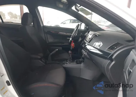 2015 Mitsubishi Lancer Evolution Final Edition z USA, uszkodzony, nr VIN JA32W7FV5FU027696